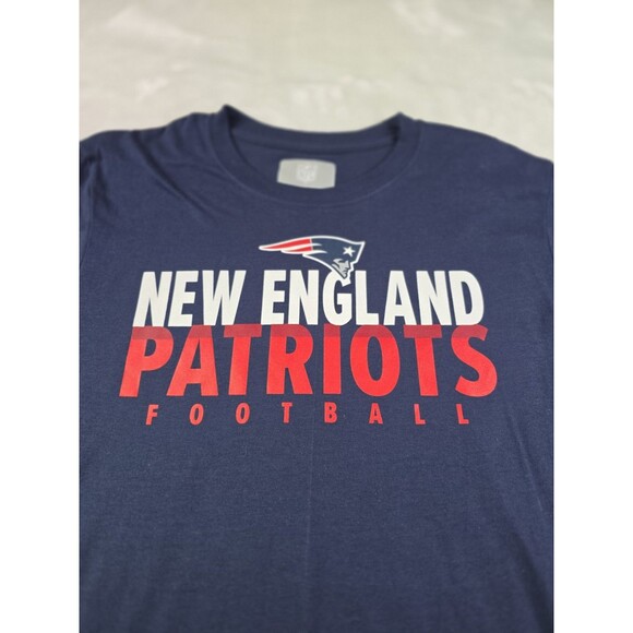 NWT Team Apparel New‎ England Patriots Men's Medium Shirt - Picture 2 of 6